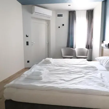 Jam Panzio Guest house *